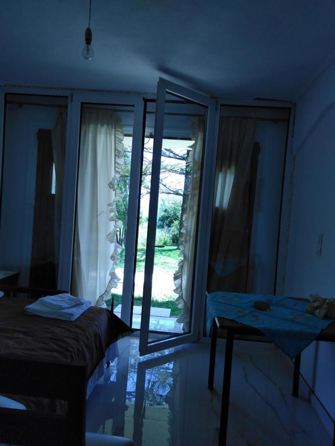 Sissy Apartments By The Sea Nikiana Dış mekan fotoğraf