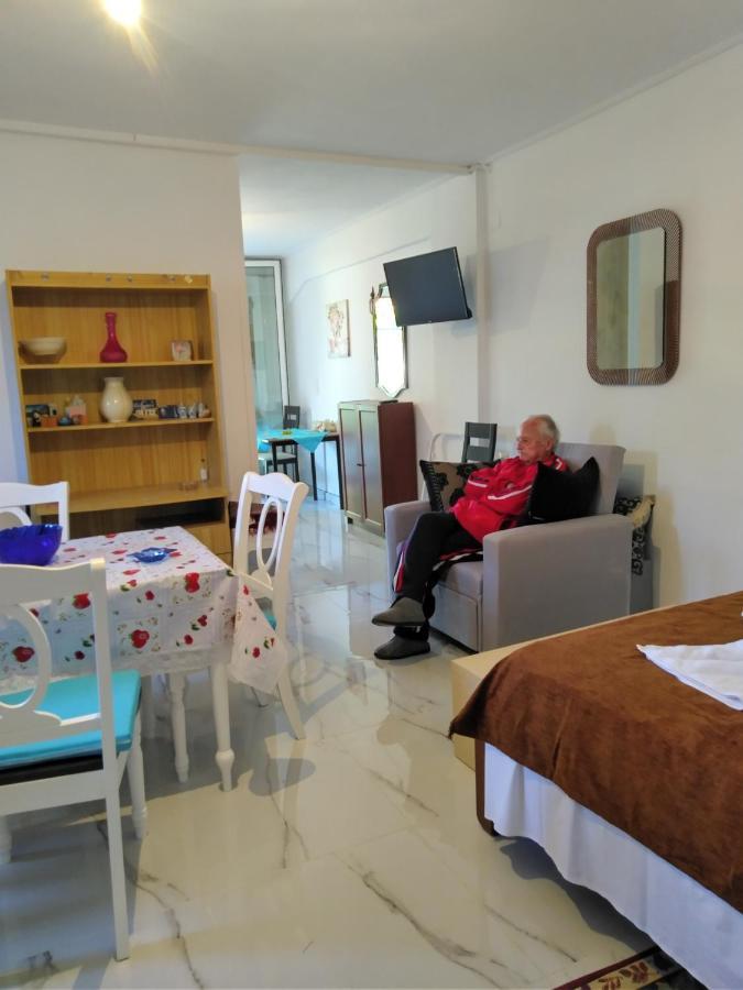 Sissy Apartments By The Sea Nikiana Dış mekan fotoğraf