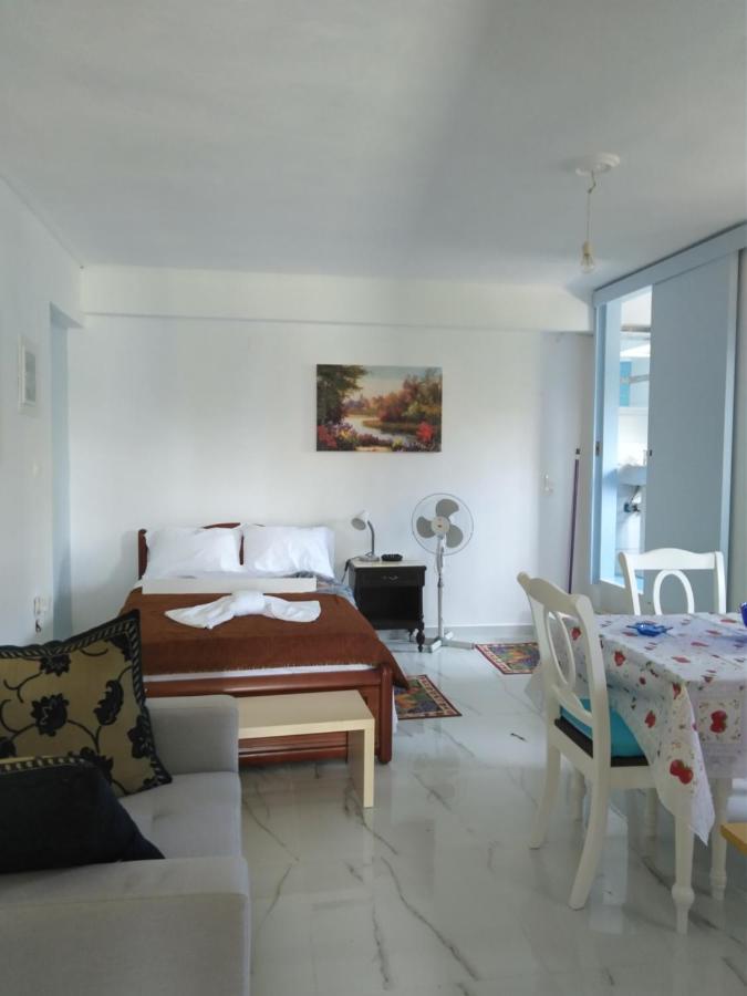 Sissy Apartments By The Sea Nikiana Dış mekan fotoğraf